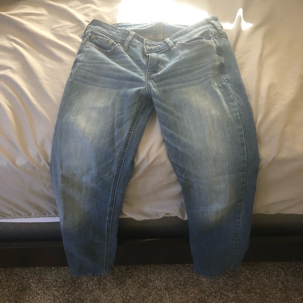 Hollister women’s skinny jeans